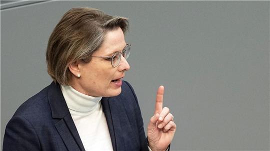„Brauchen Straftatbestände, die das Problem der digitalen Bildmanipulationen gezielt adressieren“: Bundesjustizministerin Hubig. (Archivbild)