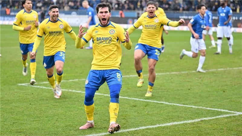 Braunschweiger Jubel nach dem Tor zum 1:0 gegen Darmstadt.