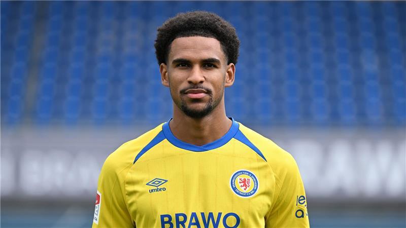 Braunschweigs Sanoussy Ba wird verliehen. (Archivbild)