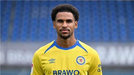 Braunschweigs Sanoussy Ba wird verliehen. (Archivbild)