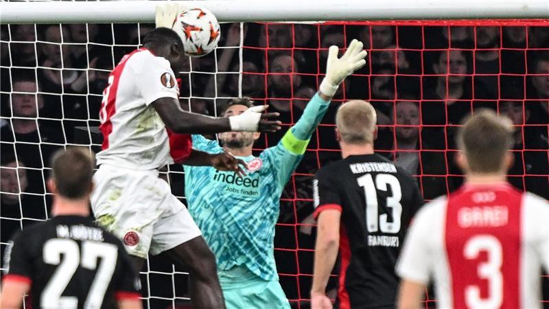 Sieg bei Ajax: Eintracht winkt Viertelfinale in Europa Brian Brobbey brachte Ajax Amsterdam früh in Führung.