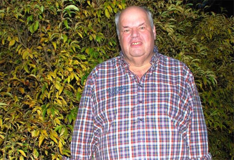 Bürgermeister und Landwirt in Brest: Für seinen Hof hat Johann Höft bereits einen Nachfolger.