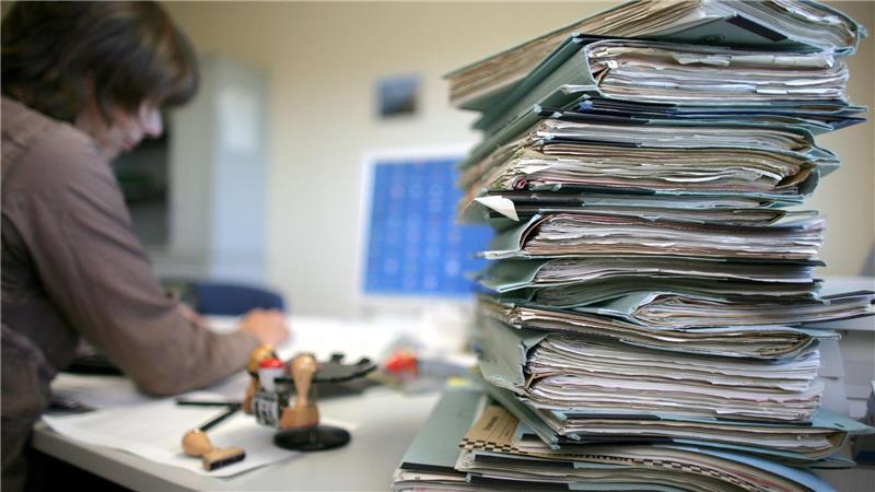 Bürokratie kostet Mittelstand 61 Milliarden Euro pro Jahr Bürokratie belastet viele Unternehmen in Deutschland schwer (Archivbild)