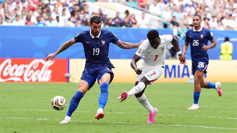 Das Spiel, das die Welt fesselt: Tuchels versöhnender Erfolg Bukayo Saka (M) erzielte drei Treffer für England.