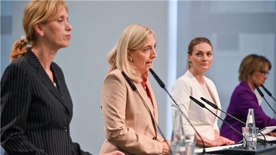 Bund und Länder wollen zügig Reform-Eckpunkte erreichen. 