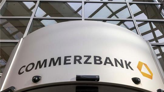 Bund verkauft Teile der Commerzbank an Unicredit.