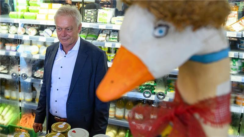 Agrarminister erwartet Nachbesserungen bei EU-Reformplänen Bundesagrarminister Alois Rainer (CSU) besucht in Brandenburg den Bio-Betrieb „Ökodorf Brodowin“ .