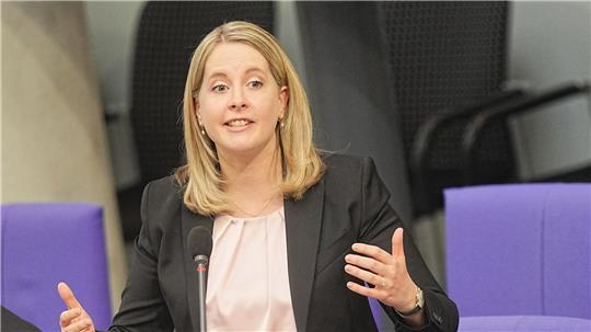 Bundesbauministerin Verena Hubertz will die Baukosten drücken und mehr Wohnraum schaffen