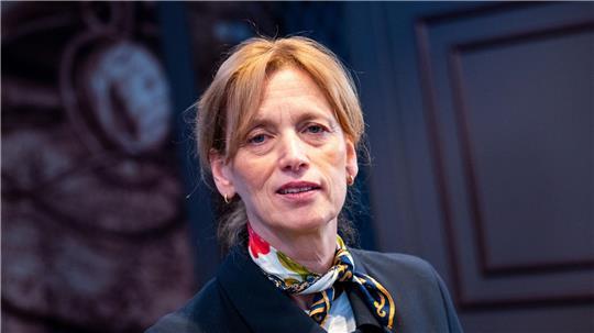 Bundesfamilienministerin Karin Prien (CDU) hat den mutmaßlich antisemitischen Vorfall gegen Hamburgs Antisemitismusbeauftragte Stefan Hensel scharf verurteilt. (Archivbild)