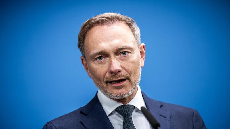 SPD will Preisbremsen verlängern - Mit diesen Kostensteigerungen rechnen Vergleichsportale Bundesfinanzminister Christian Lindner