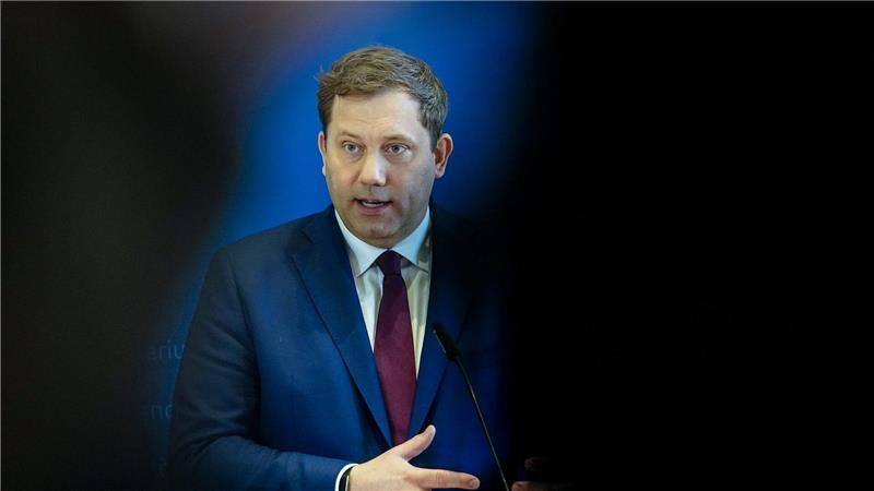 Bundesfinanzminister Lars Klingbeil: „Unsere Autobauer haben Nachholbedarf.“