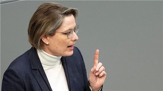 Bundesjustizministerin Stefanie Hubig will klare Regeln gegen Spanner-Fotos (Archivbild).
