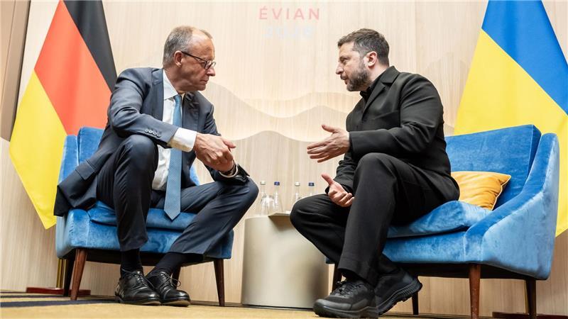 Bundeskanzler Friedrich Merz (CDU) bespricht mit dem ukrainischen Präsidenten Wolodymyr Selenskyj das weitere Vorgehen für ein Ende des russischen Angriffskriegs.