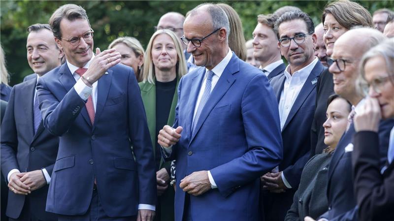 Bundeskanzler Friedrich Merz (CDU) hat die Wahlerfolge der CDU bei den Kommunalwahlen in NRW gelobt.