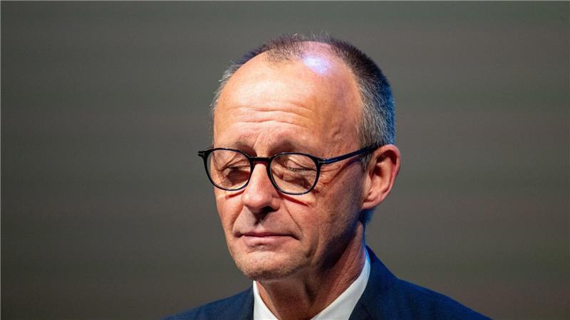 Bundeskanzler Friedrich Merz spricht auf dem Politischen Aschermittwoch der CDU Rheinland-Pfalz in Trier.