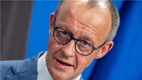 Bundeskanzler Friedrich Merz wird zum Abschluss des Petersberger Klimadialogs erwartet. (Archivbild)