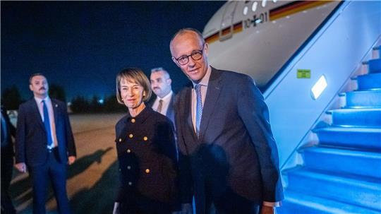 Merz will strategische Partnerschaft mit Türkei stärken Bundeskanzler Merz ist in der Türkei eingetroffen.