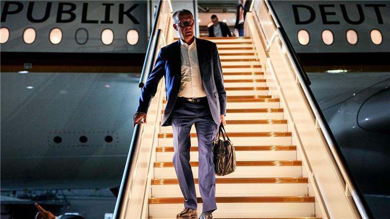 Bundeskanzler Merz landet in Belem zur Weltklimakonferenz COP30