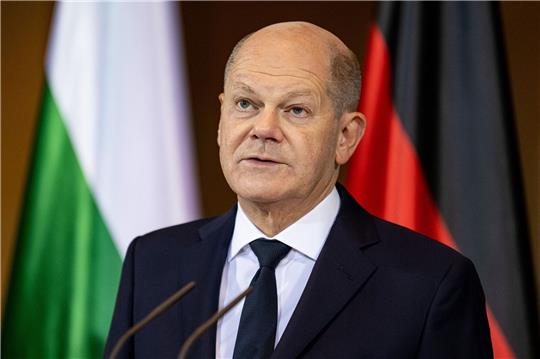 Bundeskanzler Olaf Scholz (SPD) telefonierte offenbar mit dem aserbaidschanischen Präsidenten Ilham Aliyev.