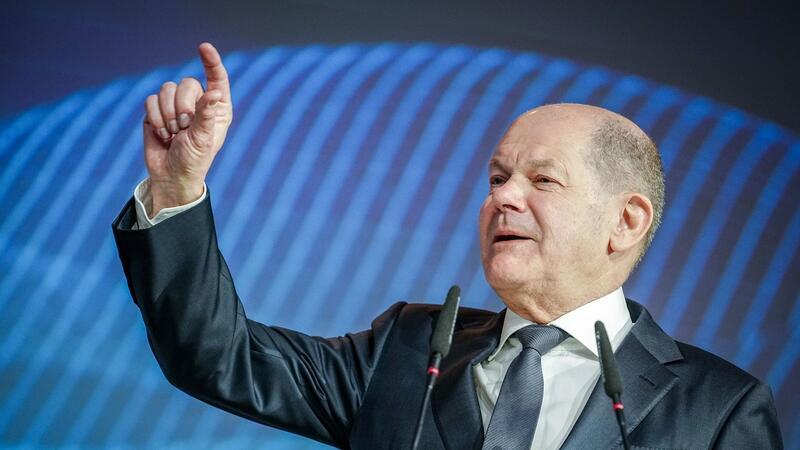 Scholz: Wir navigieren gut durch die wirtschaftliche Lage Bundeskanzler Olaf Scholz beim Deutschen Bankentag des Bundesverbands deutscher Banken (BdB).
