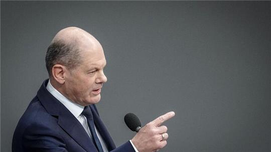 Bundeskanzler Olaf Scholz während der Regierungsbefragung im Bundestag.