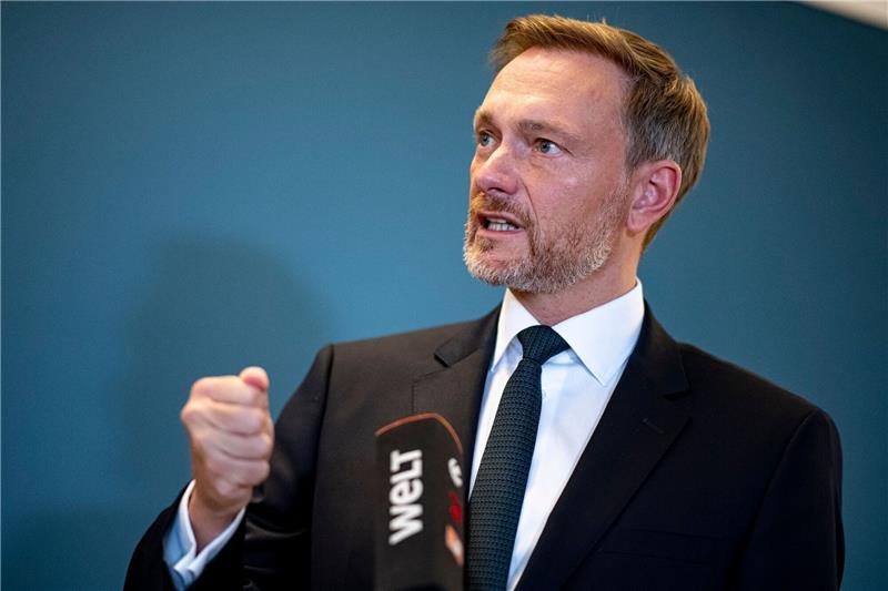 Bundesminister der Finanzen Christian Lindner (FDP) will ein drittes Entlastungspaket, aber erst 2023. Foto: dpa