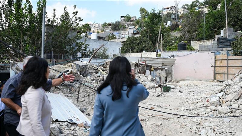 Alabali Radovan verurteilt Siedlergewalt gegen Palästinenser Bundesministerin besucht palästinensische Gebiete