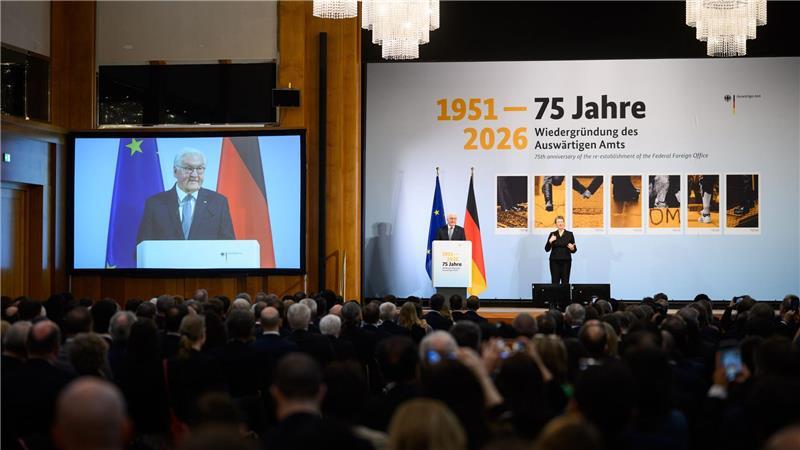 Bundespräsident Frank-Walter Steinmeier appelliert an die Mitarbeiter des Auswärtigen Amts: Verlieren Sie den Kompass nicht.