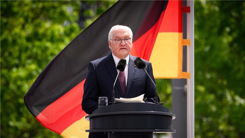 Bundespräsident Frank-Walter Steinmeier gibt den Startschuss in Kiel.