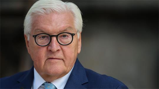 Bundespräsident Frank-Walter Steinmeier hat den Tankrabatt unterzeichnet, damit ist die letzte gesetzgeberische Hürde genommen. (Archivbild)