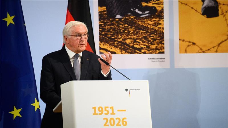 Bundespräsident Frank-Walter Steinmeier kritisiert den Iran-Krieg in seiner Rede zum 75. Jahrestag der Wiedergründung des Auswärtigen Amts nach dem Zweiten Weltkrieg scharf.   