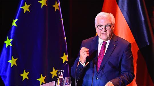 Bundespräsident Frank-Walter Steinmeier spricht beim Festakt zum Tag der Deutschen Einheit