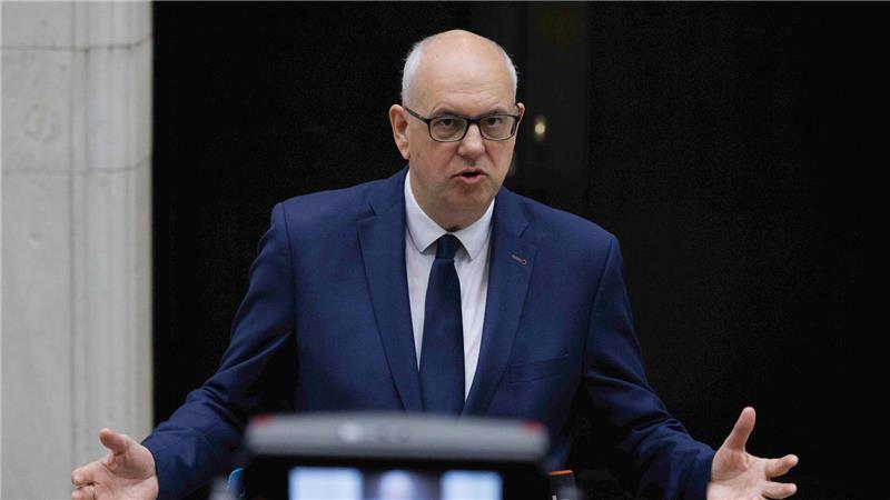 Bundesratspräsident Andreas Bovenschulte (SPD) fordert von der Bundesregierung einen Fokus auf die Steuerreform. (Archivbild)