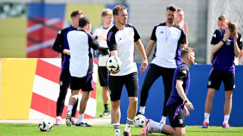 Entertainer Nagelsmann plant nächste „Wusiala“-Show Bundestrainer Julian Nagelsmann beim Abschlusstraining der deutschen Nationalmannschaft.