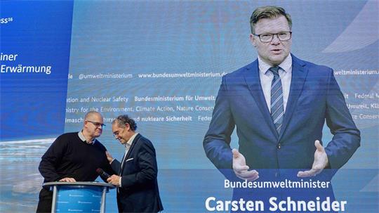 Bundesumweltminister Carsten Schneider ist Schirmherr des Hamburger Extremwetterkongresses.