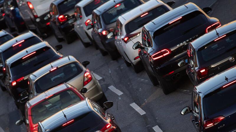 Ampel-Einigung: Fahrverbote vom Tisch, Balkonkraftwerke profitieren Bundesverkehrsminister Volker Wissing (FDP) hatte mit Fahrverboten an Wochenenden gedroht.