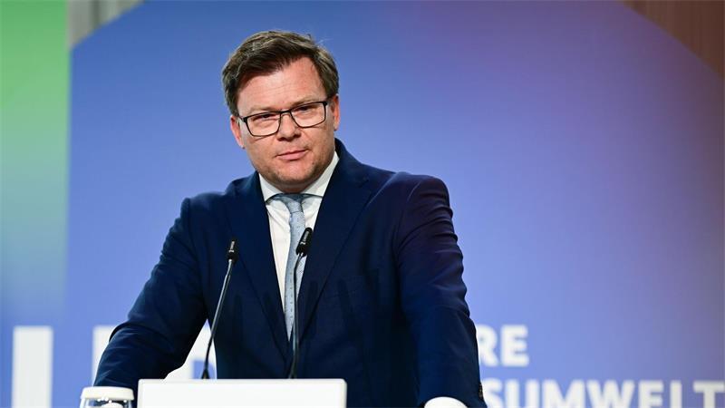 Bund will bei Nachhaltigkeitskonferenz Tiefsee schützen Bundumweltminister Carsten Schneider (SPD) will auf der Hamburg Sustainability Conference (HSC) ein Zeichen für den Schutz der Tiefsee setzen. (Archivbild)
