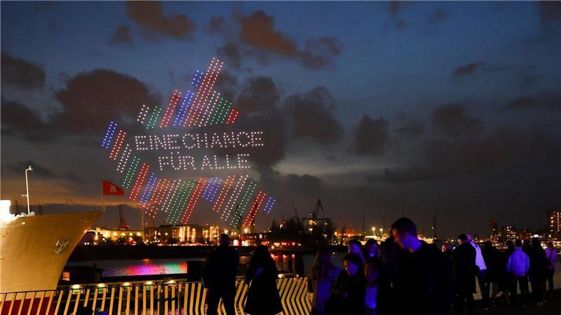 Bunter Start der Hamburger Olympia-Kampagne des Senats.