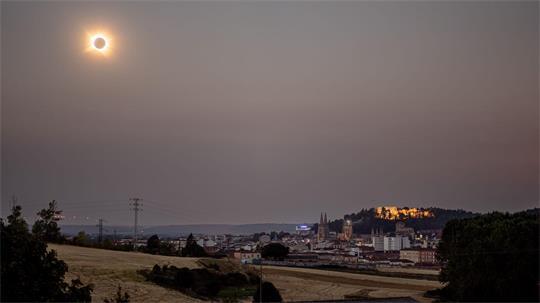 Burgos in Spanien während der totalen Sonnenfinsternis.