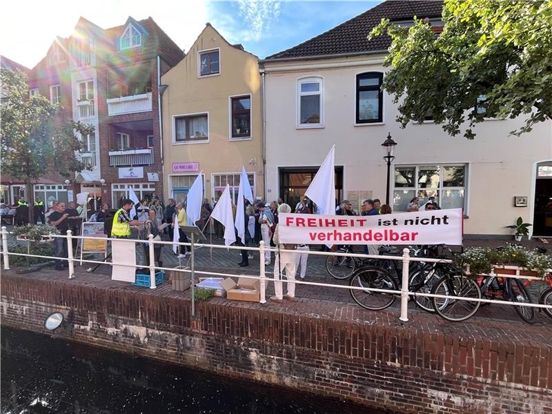 Buxaktiv mobilisierte 50 Personen . 300 waren angemeldet worden.