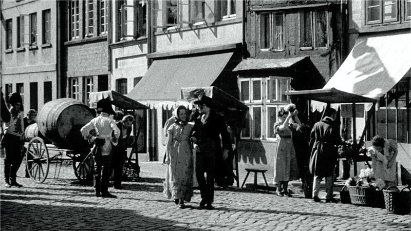 Buxtehude in der Franzosenzeit - hier in der Kirchenstraße nachgestellt beim Spielfilmdreh „Der Bagnosträfling“ mit Ida Ehre im Jahr 1949.