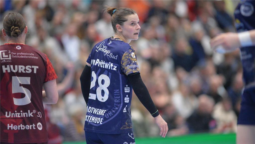 Buxtehuder SV - HSG Bensheim/Auerbach in der Halle Nord am 30. Dezember 2025.