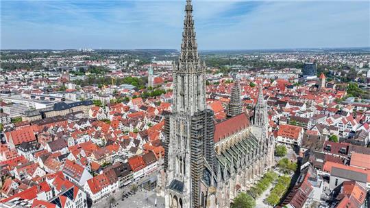 Bye bye Titel: Bald hat Ulm nicht mehr den höchsten Kirchturm der Welt. (Archivbild) 