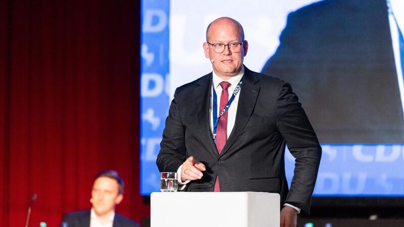 Oppositionsfraktionen gegen Kürzungen beim Agrardiesel CDU-Agrarpolitiker Marco Mohrmann spricht beim Landesparteitag.