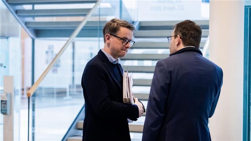 CDU-Generalsekretär Carsten Linnemann ist auch dabei.