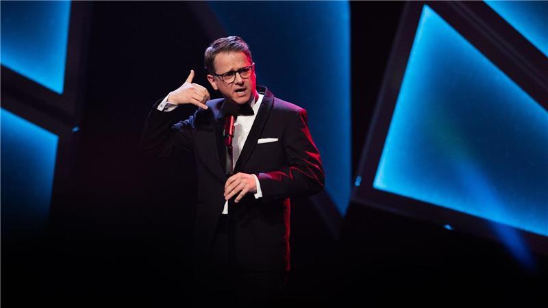 Mission Karneval: Raumfahrtministerin Bär mit Orden geehrt CDU-Generalsekretär Carsten Linnemann witzelte über seinen Parteikollegen Kai Wegner.