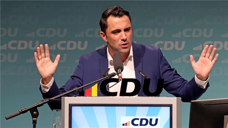 CDU-Partei- und Fraktionschef Daniel Peters ist auch Spitzenkandidat seiner Partei für die Landtagswahl am 20. September. (Archivbild)