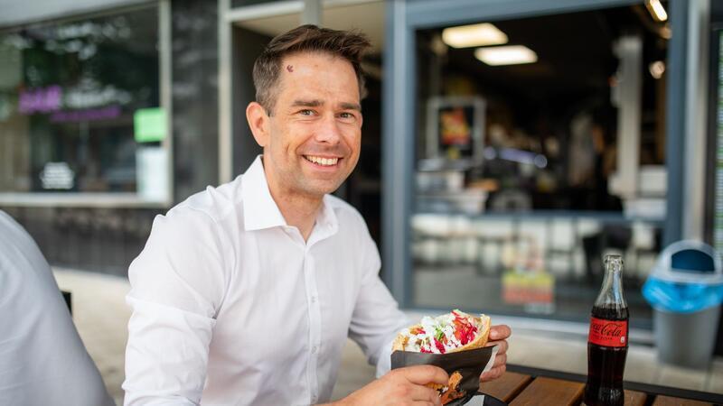 Zu viele Döner-Läden und Friseure: Wie andere Städte dagegen vorgehen CDU-Stadtrat Christoph Troßbach setzt sich für eine Obergrenze für bestimmte Geschäfte ein. (Archivbild)