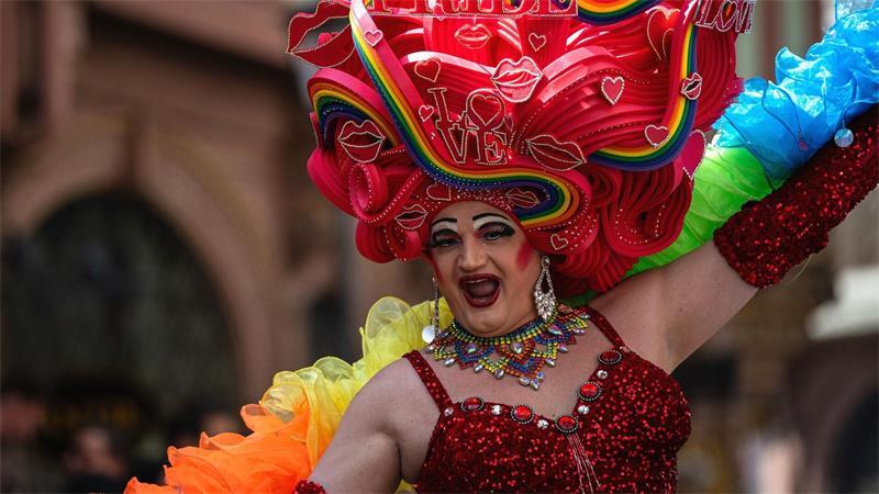 CSD Frankfurt: Bunte Botschaft für Love und Pride