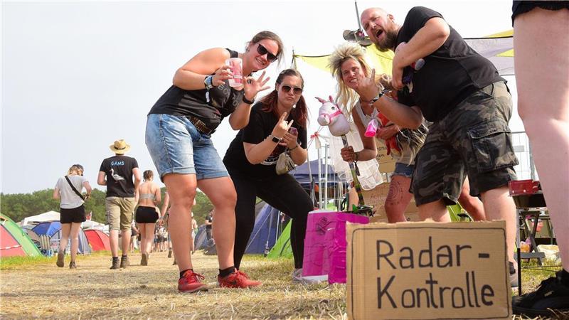 Das erwartet die Festivalbesucher beim Hurricane 2023 Campen und Feiern mit oder ohne Müll? Auch hier zeigt sich: Die Geschmäcker sind verschieden. Foto: Ulla Heyne